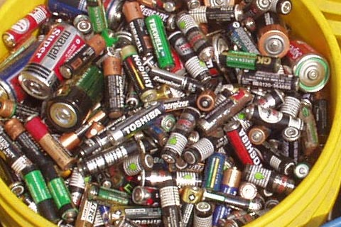 [宁河芦台蓄电池回收价格]哪里回收旧锂电池-上门回收铅酸蓄电池